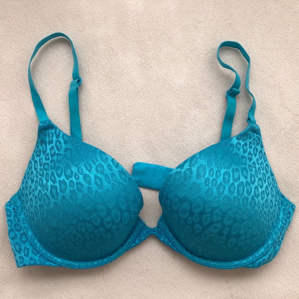 Victoria’s Secret Nakeds push up bra 34B
